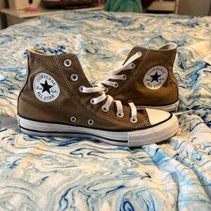 Converse (High Top)